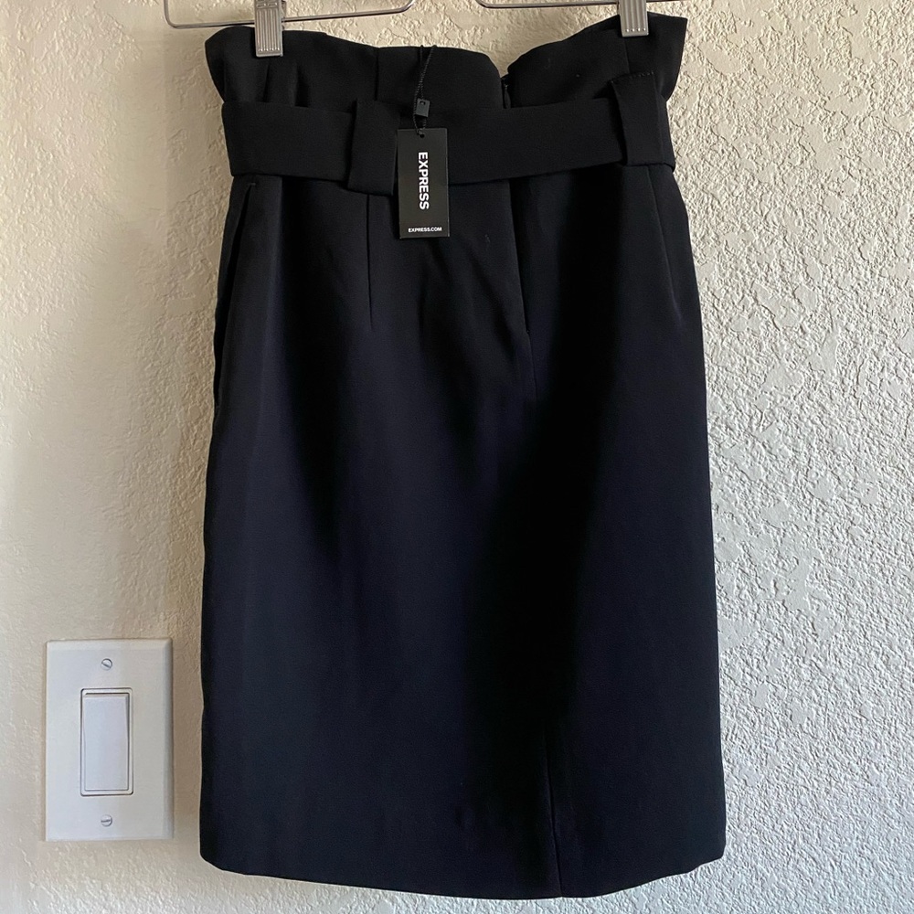Express black skirt! - Picture 2 of 2